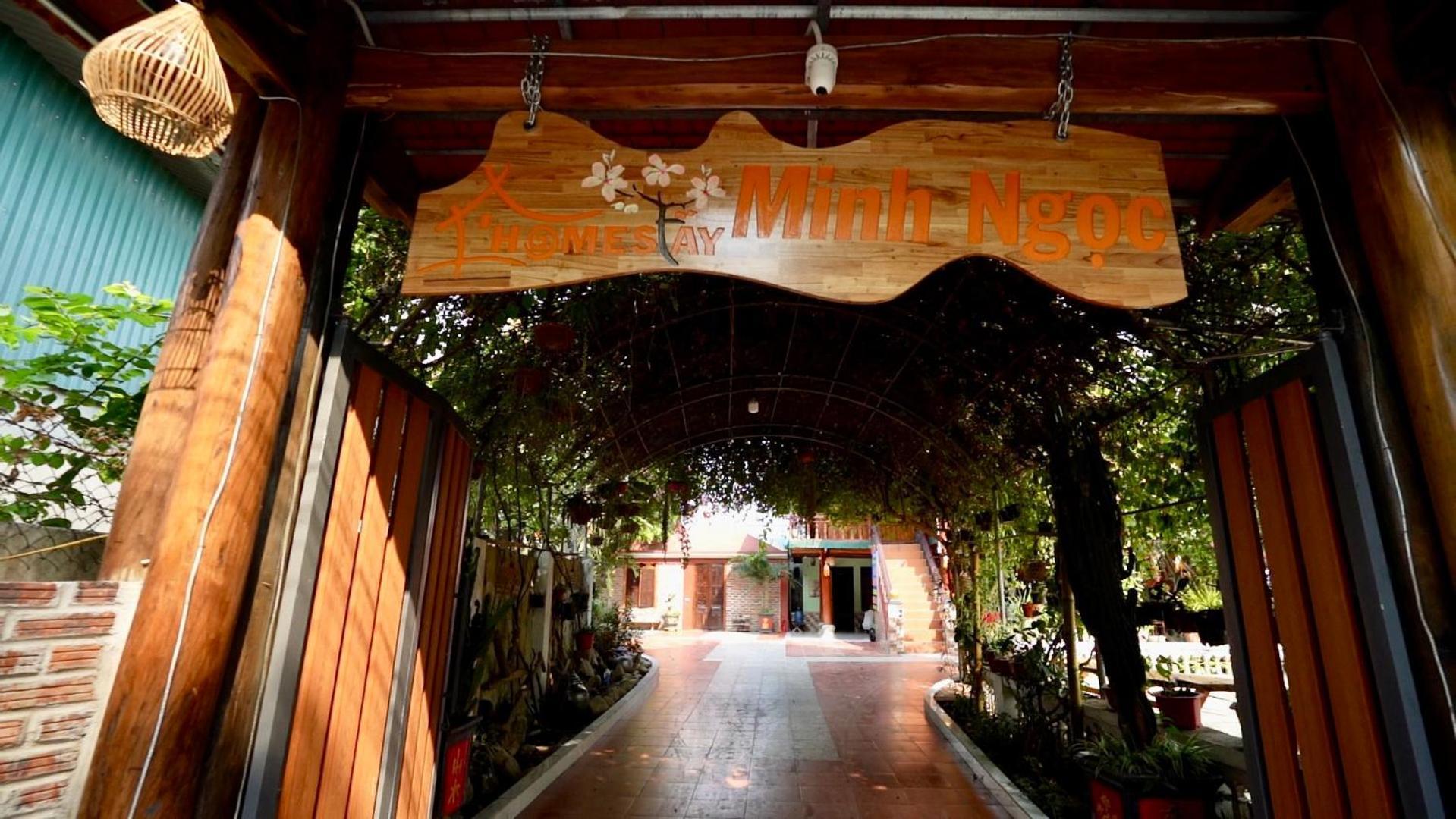 Minh Ngoc Homestay Dien Bien Phu Ban Hin Lom Esterno foto