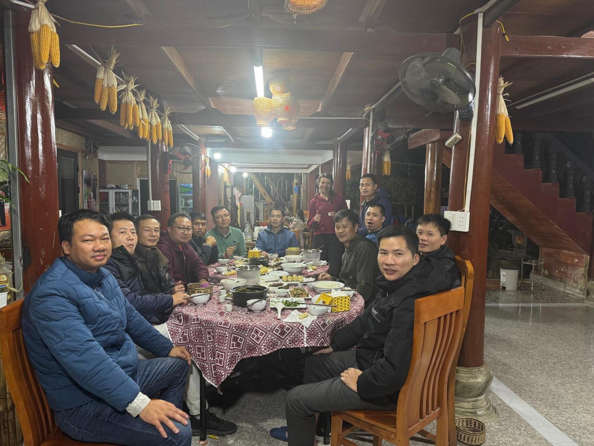 Minh Ngoc Homestay Dien Bien Phu Ban Hin Lom Esterno foto