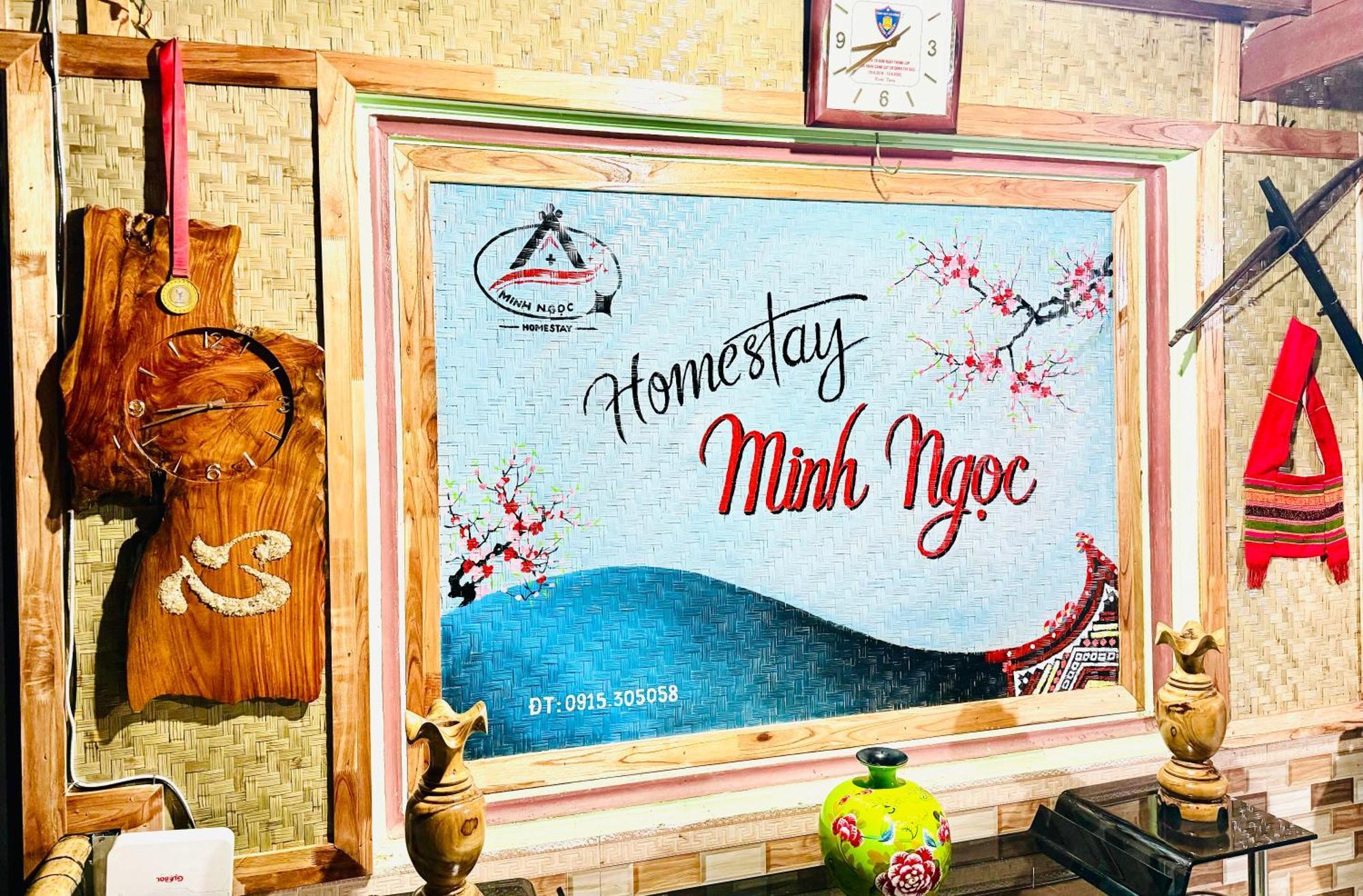 Minh Ngoc Homestay Dien Bien Phu Ban Hin Lom Esterno foto