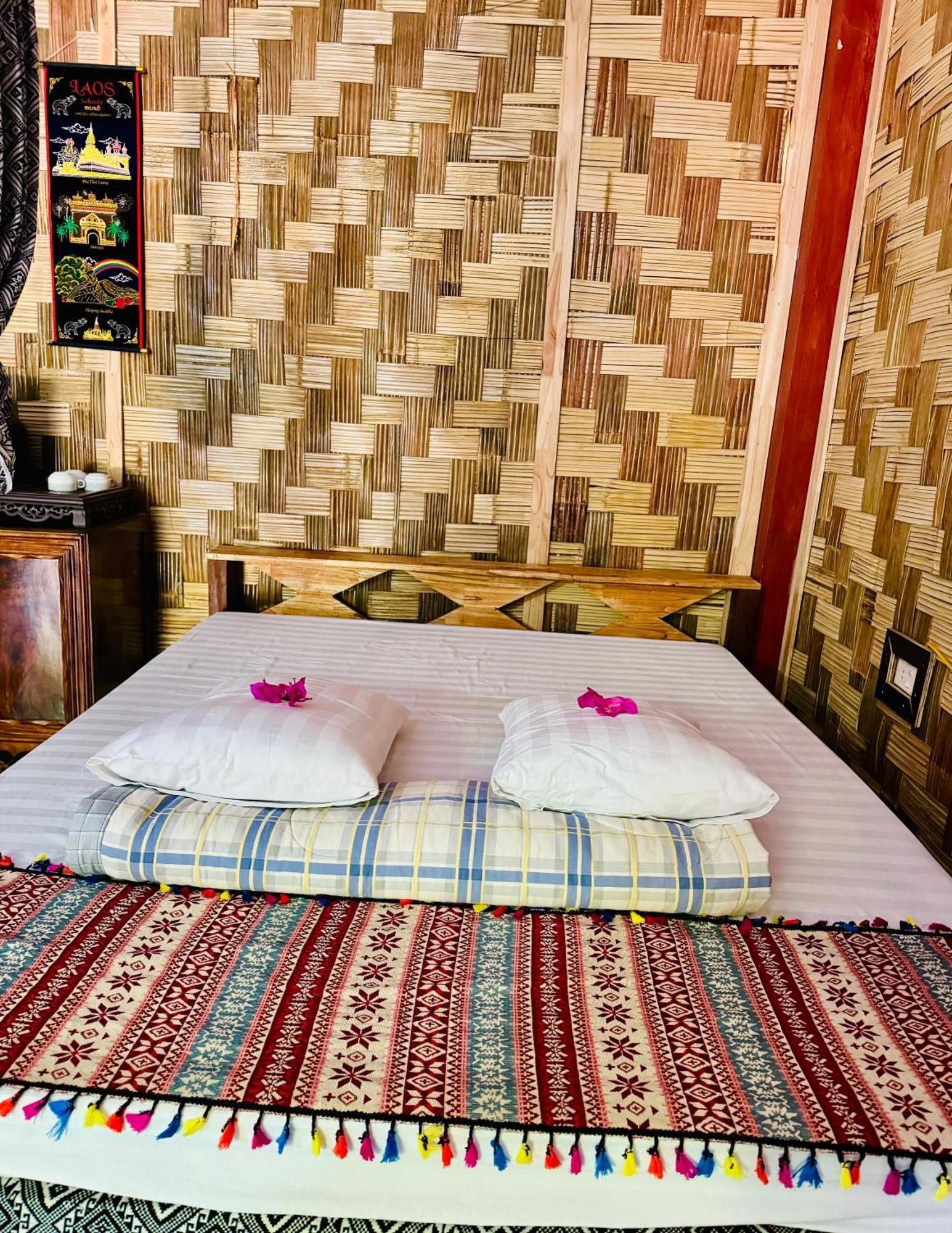 Minh Ngoc Homestay Dien Bien Phu Ban Hin Lom Esterno foto