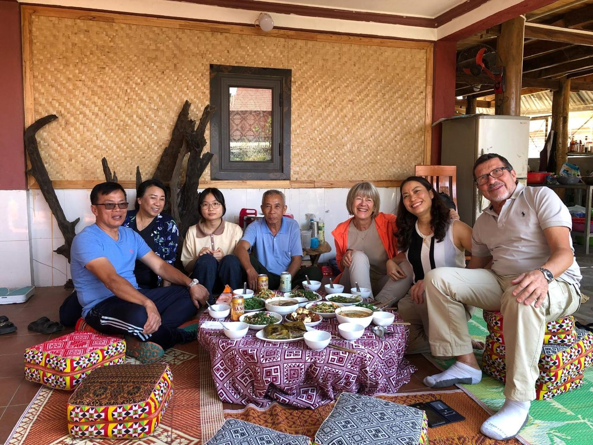 Minh Ngoc Homestay Dien Bien Phu Ban Hin Lom Esterno foto