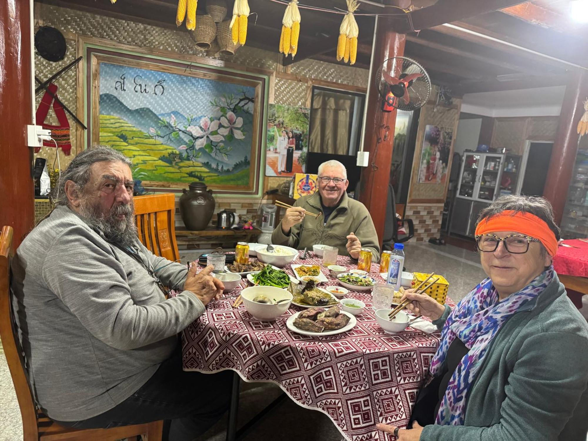 Minh Ngoc Homestay Dien Bien Phu Ban Hin Lom Esterno foto